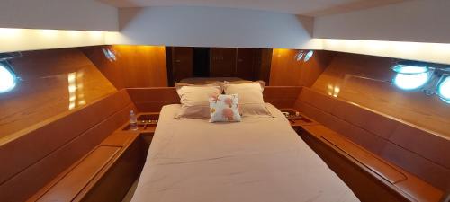 Nice Alquiler De Eote | Yacht Charter Nice Cannes Antibes