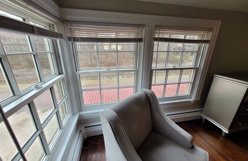 Yardley Casa | Yardley Boro Canal Cottage - Waterfront & Walkable!