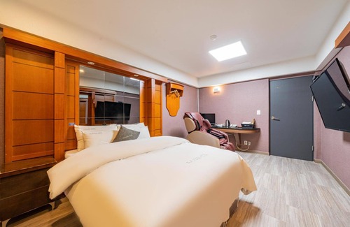 Yecheon Hotel | Yecheon Paradise Hotel