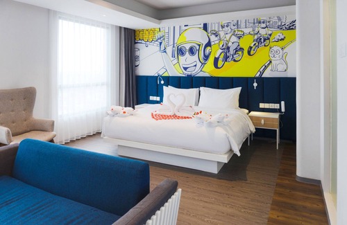 Jambi Hotel | YELLO Hotel Jambi