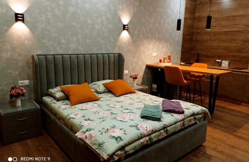 Uralsk Apartamento | Yellow Apartment