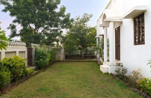 Bedla Villa | Yellow Bells