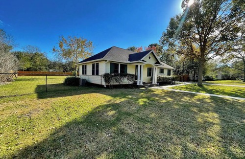 Southeast Houston Casa | Yellow Brick Road House 1miles from Hobby Airport