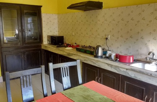 Lalitpur Apartamento | Yellow Durbar Apartment and Lounge