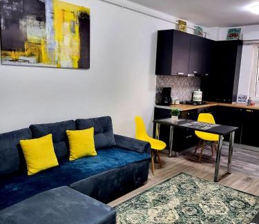 Sector 4 Apartamento | Yellow House Luxury Berceni