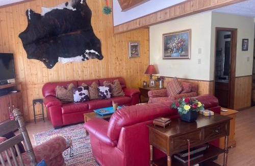 Tucumcari Casa | Yellow Rose