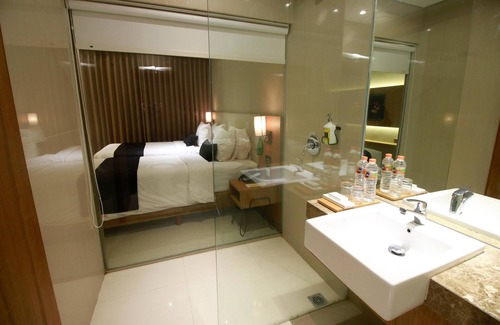Yogyakarta Hotel | Yellow Star Ambarukmo Hotel