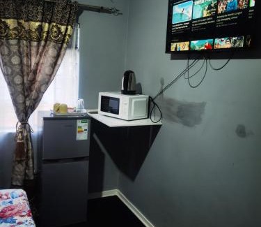 Greater Johannesburg Metropolitan Area Casa | Yellow Stars Guesthouse 1hr 2hrs 3hrs Day Rest