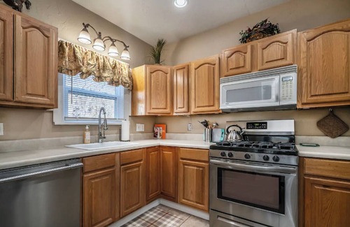 Central Oklahoma City Casa | Yellow Stone Western Themed Retreat! By Fairgrounds & Downtown OKC - WiFi!