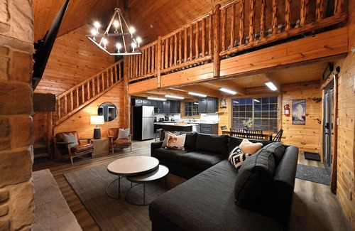 Island Park Cabina | Retiro de la cabina de Yellowstone | Cerca de Yellowstone | 3 habitaciones 1 baño, capacidad para 10