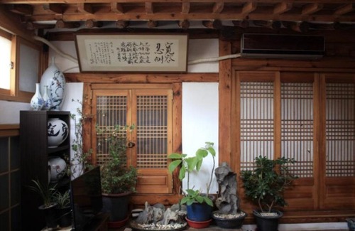 Gahoe-dong Casa | Yeon Dang Guesthouse