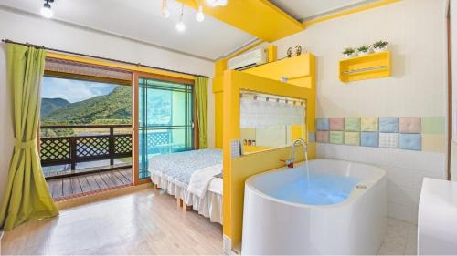Yeongwol Casa | Yeongwol gangeulpumeunsoo pension