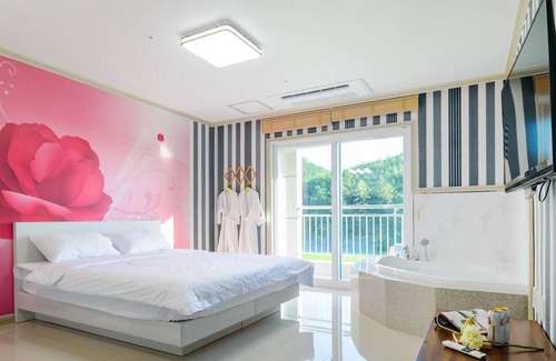 Yeosu Casa | Yeosu Sora Noeul Pension
