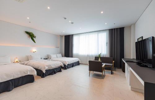 Yeosu Casa | Yeosu Staythedelight Hotel