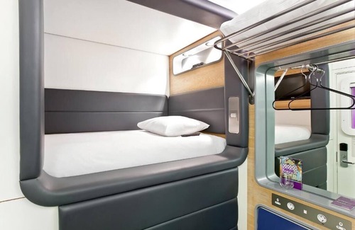 Gatwick Hotel | YotelAIR London Gatwick