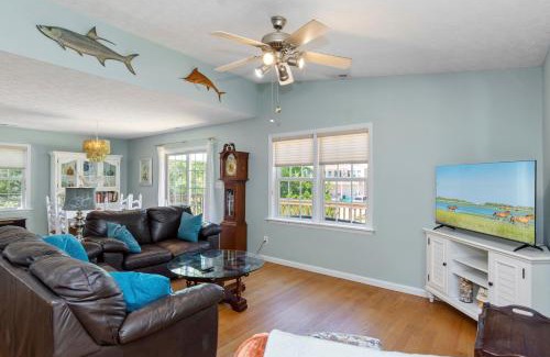 Emerald Isle Casa | You, Me and The Sea