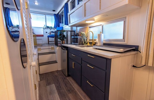 Azle Alquiler De Eote | You're on a Boat 2!! Charming Houseboat on Eagle Mountain Lake