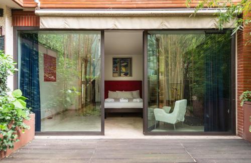 Milan Apartamento | Youhosty - Exclusive Townhouse Garden and Pool