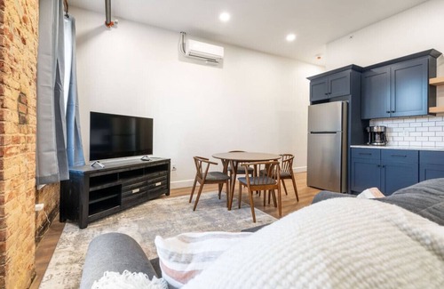 Millersburg Apartamento | Young Suite - American Hall