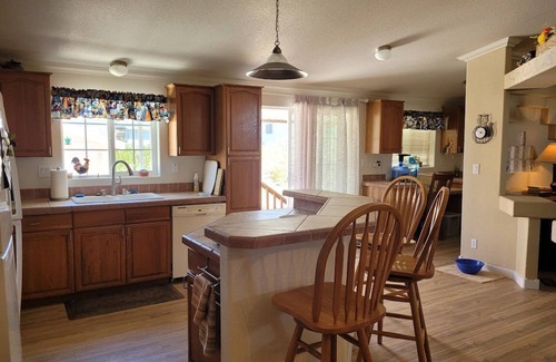 Fort Mohave Casa | Your Desert Retreat Snowbirds Discount at our Pet Friendly home