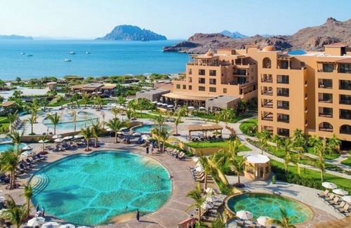 Loreto Complejo | Your Dream Golf Tournament Accommodations Await - 2 Bedrm Luxury Suite