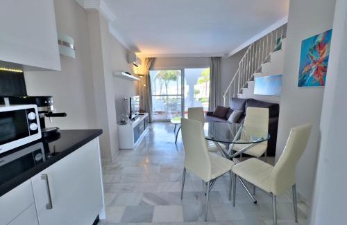 Urbanización Hacienda las Chapas Apartamento | Your dream townhouse at Hotel Vime Marbella