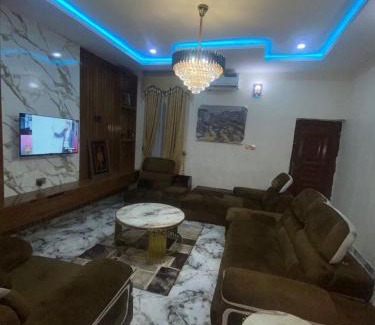 Oshodi-Isolo Apartamento | Your Elegant Home