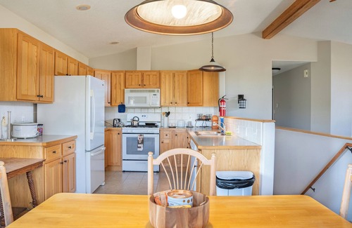 Alpine Acres Casa | Your Grand County Mountain Retreat w/ Full Kitchen, Trails & Optional Tours