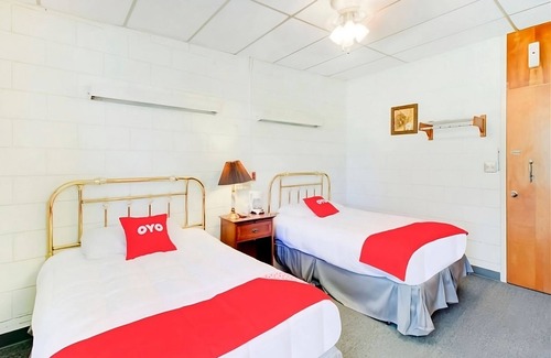 Drumright Casa | Your Home Away From Home! 3 Convenient Units, Free Parking, Pets Allowed!