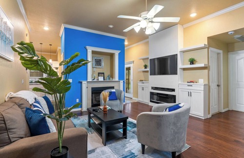 Lowell Casa | Your Home Away from Home