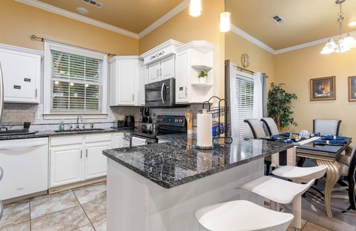 Lowell Casa | Your Home Away from Home