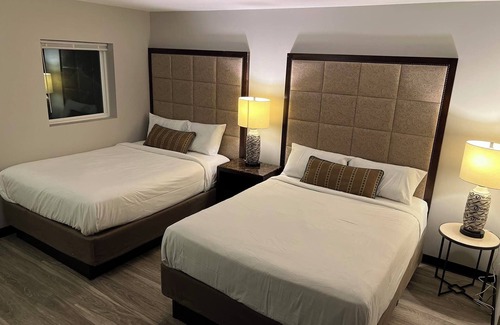 Redwood Hotel | Your home away from home