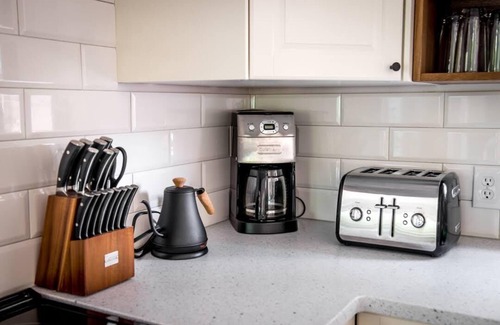 University District Casa | Encantador de distrito universitario completamente renovado