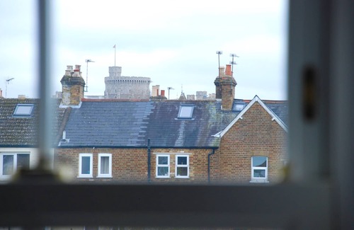 Windsor City Centre Apartamento | Acogedor piso con vista al castillo y estacionamiento