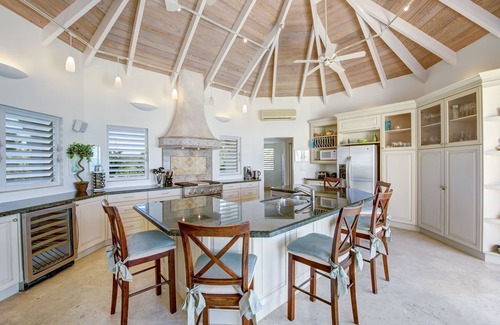 The Bight Villa | Su casa de lujo duerme 10 en la isla número uno del mundo y la playa