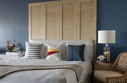 San Diego Hotel | Your New Perfect Vacay Spot w/ Bayside Views! Outdoor Pool, Tennis Court!