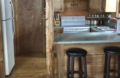 Muddy Pond Cabina | Cabaña aislada en la comunidad menonita cerca de Cookville, Crossville TN