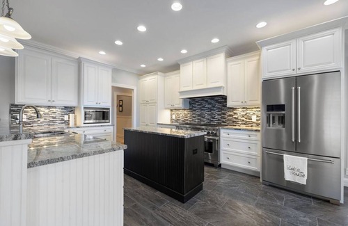 Gilbertsville Casa | Your Own Private Waterfront Oasis With This Stunning 4-bedroom