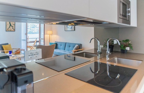 Carate Urio Apartamento | Your Private Harbour Nearby George Clooney