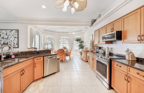 Eight Lakes Villa | Your Private Paradise Awaits – Experience Luxury at villa paradise