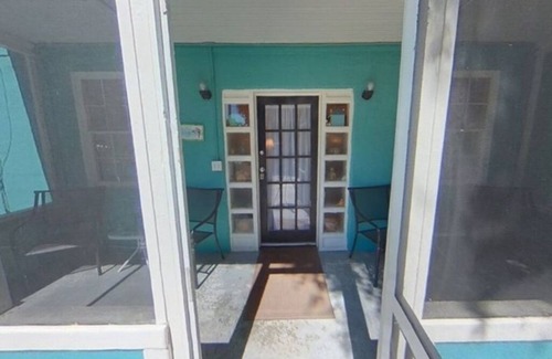 Folly Beach Cabaña | ¡"Locura en la cabaña SunLove Beach"!