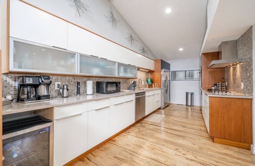 Mid America Casa | The Pedal Pad: Rustic Charm Meets Modern Comfort – Lakefront Escape with Sun Porch, Dock & Fire Pit!