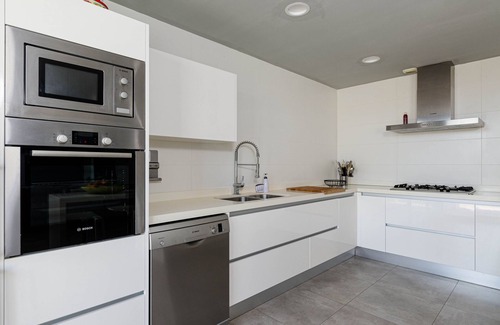 Mallorca Chalet De Esquí | YourHouse Casa Llubi, casa con piscina privada y aire acondicionado