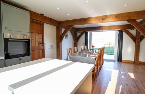 Bontnewydd Cabaña | Yr Adfa