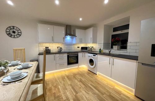 Pontypridd Casa | Yr Hen Bopty (The Old Bakery)
