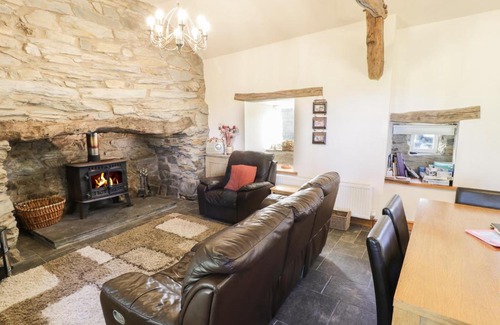 Ffestiniog Casa | Yr Hen Dy