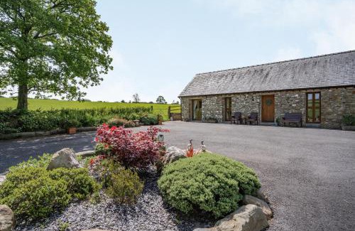 Llanedy Casa | Ysgubor Hir