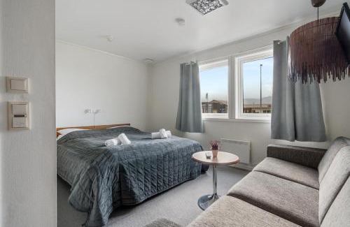 Skaland Hotel | Yttersia Base