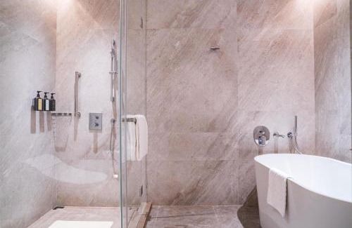 Yuexiu Hotel | Yuexiu Hotel Guangzhou, Curio Collection by Hilton