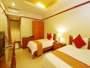 Downtown Kuta Hotel | Yulia Beach Inn Kuta